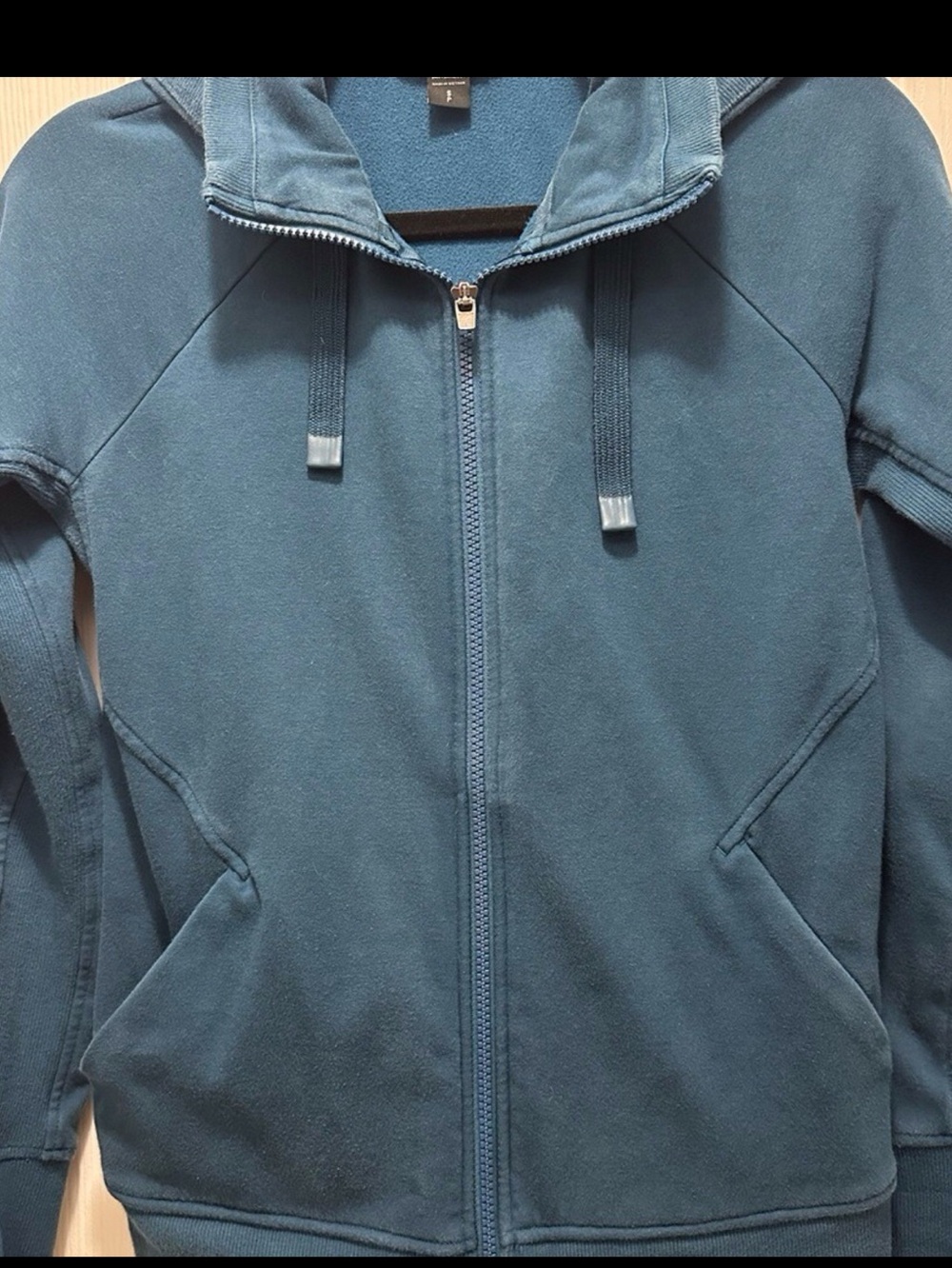 Athleta Triumph Hoodie Jacket Teal size Large - Picture 3 of 8